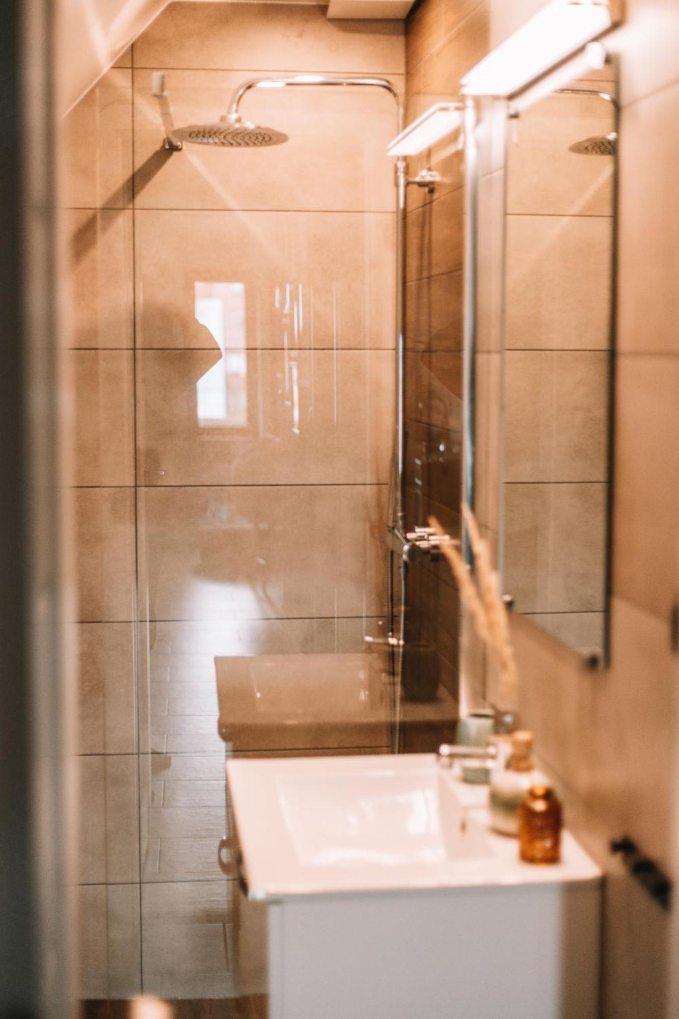 Poddasze Dla Znajomych - Apartament Z Goraca Balia Nad Jeziorem Czorsztynskim - Okolica Czorsztyn, Szczawnica, Velo Czorsztyn, Kroscienko, Zakopane, Gorce, Pieniny, Tatry Kluszkowce Eksteriør bilde